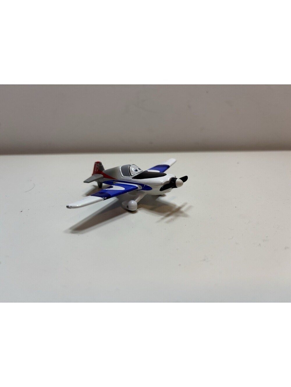 Disney Pixar Planes Kolya Ivanov #19 Russian Racer Mattel Die-cast 2014 RARE